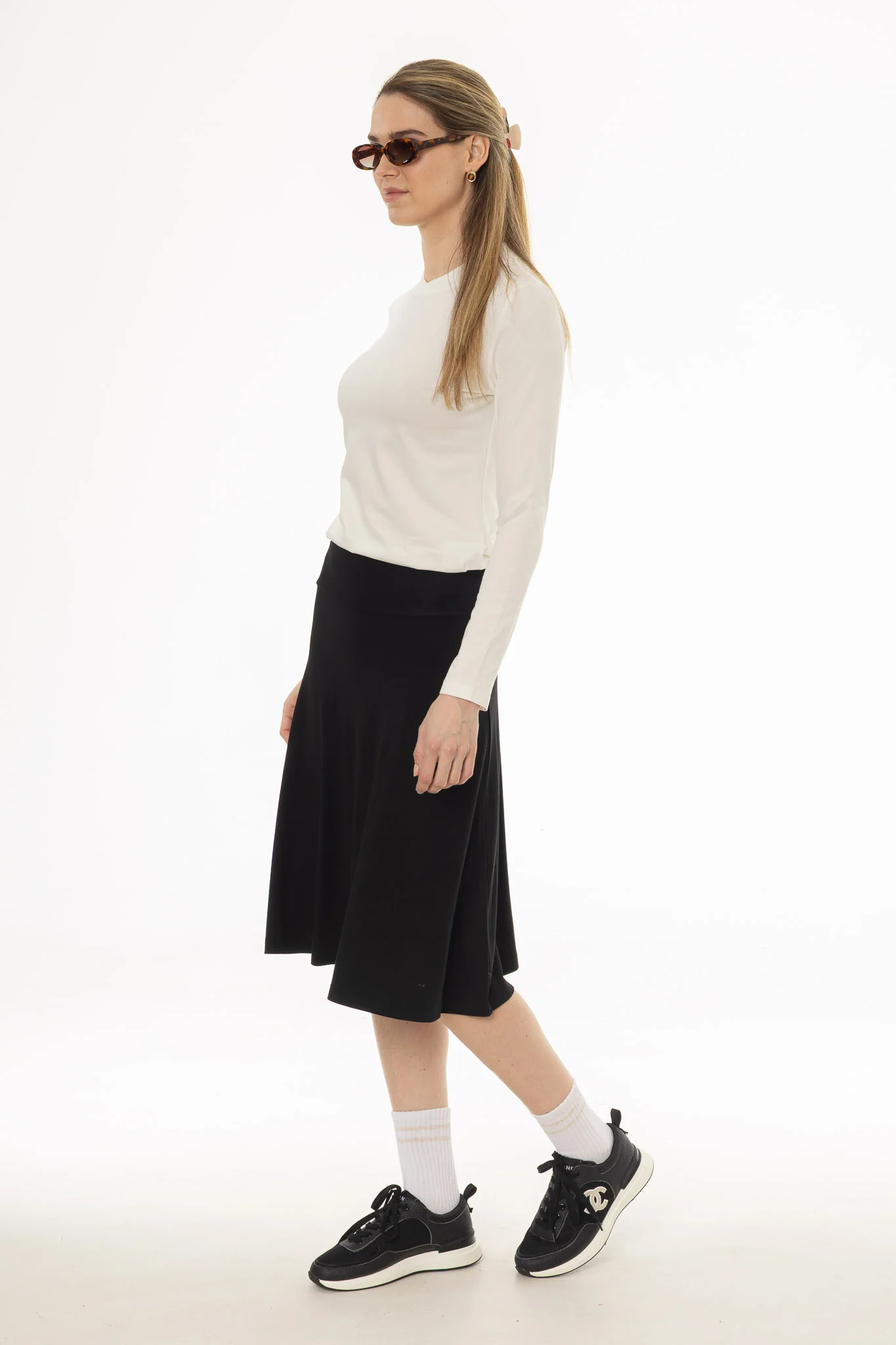 Black Basic Flare Skirt - Image 3