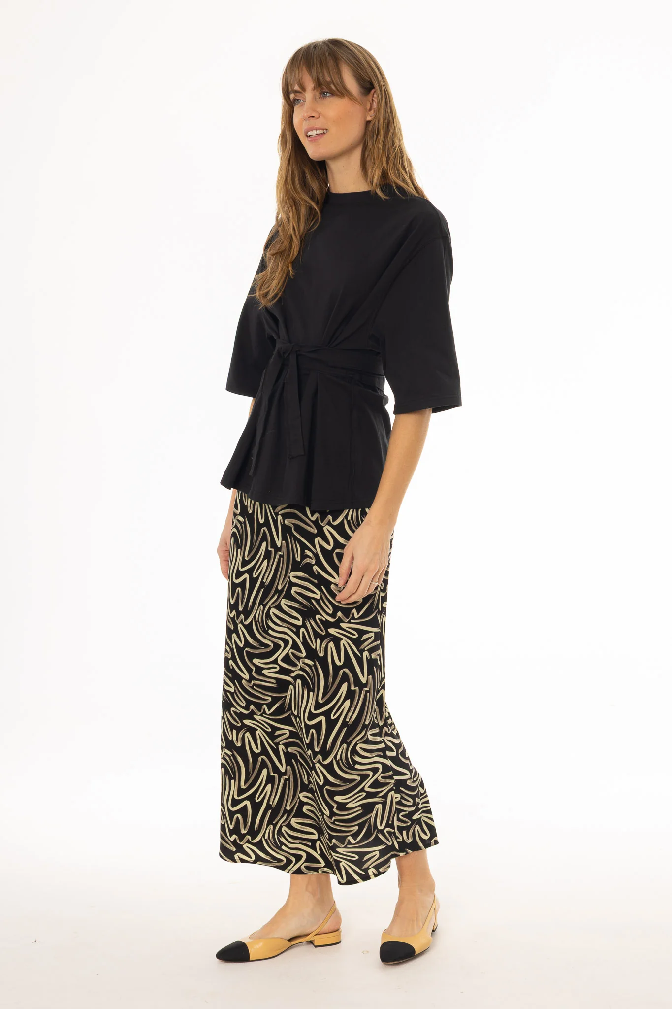 Black Brushstroke Printed Slip Skirt - Image 3