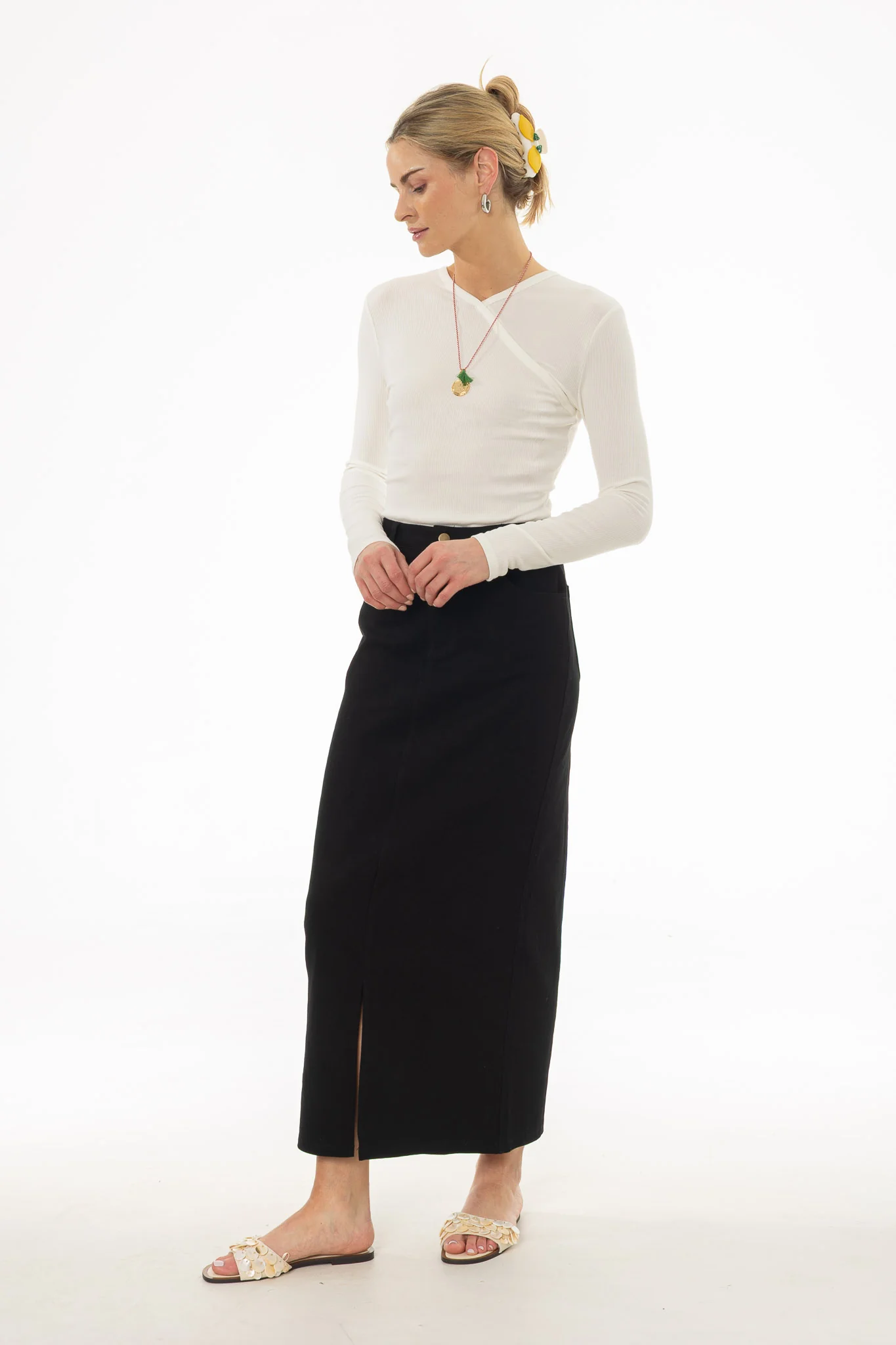 Black Front Slit Maxi Skirt - Image 3