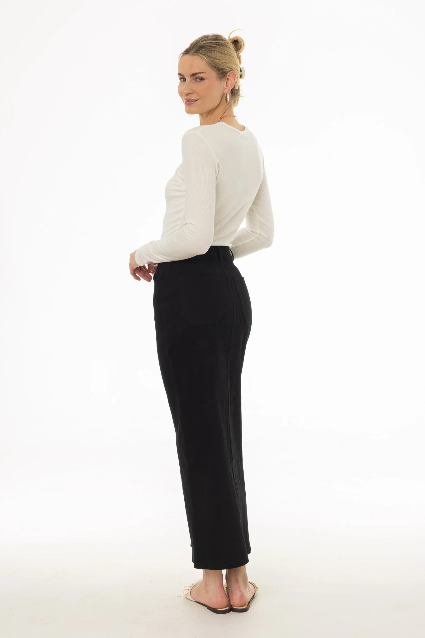 Black Front Slit Maxi Skirt - Image 4