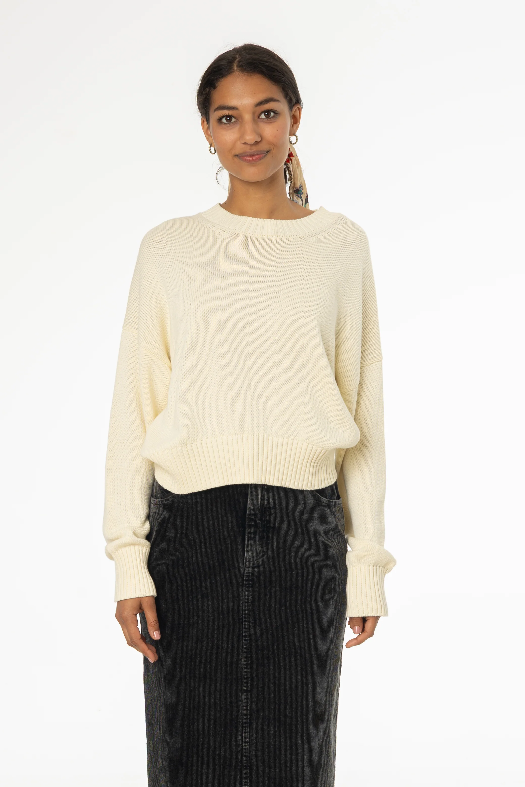 Cream High-Low Oversized Sweater - Image 4