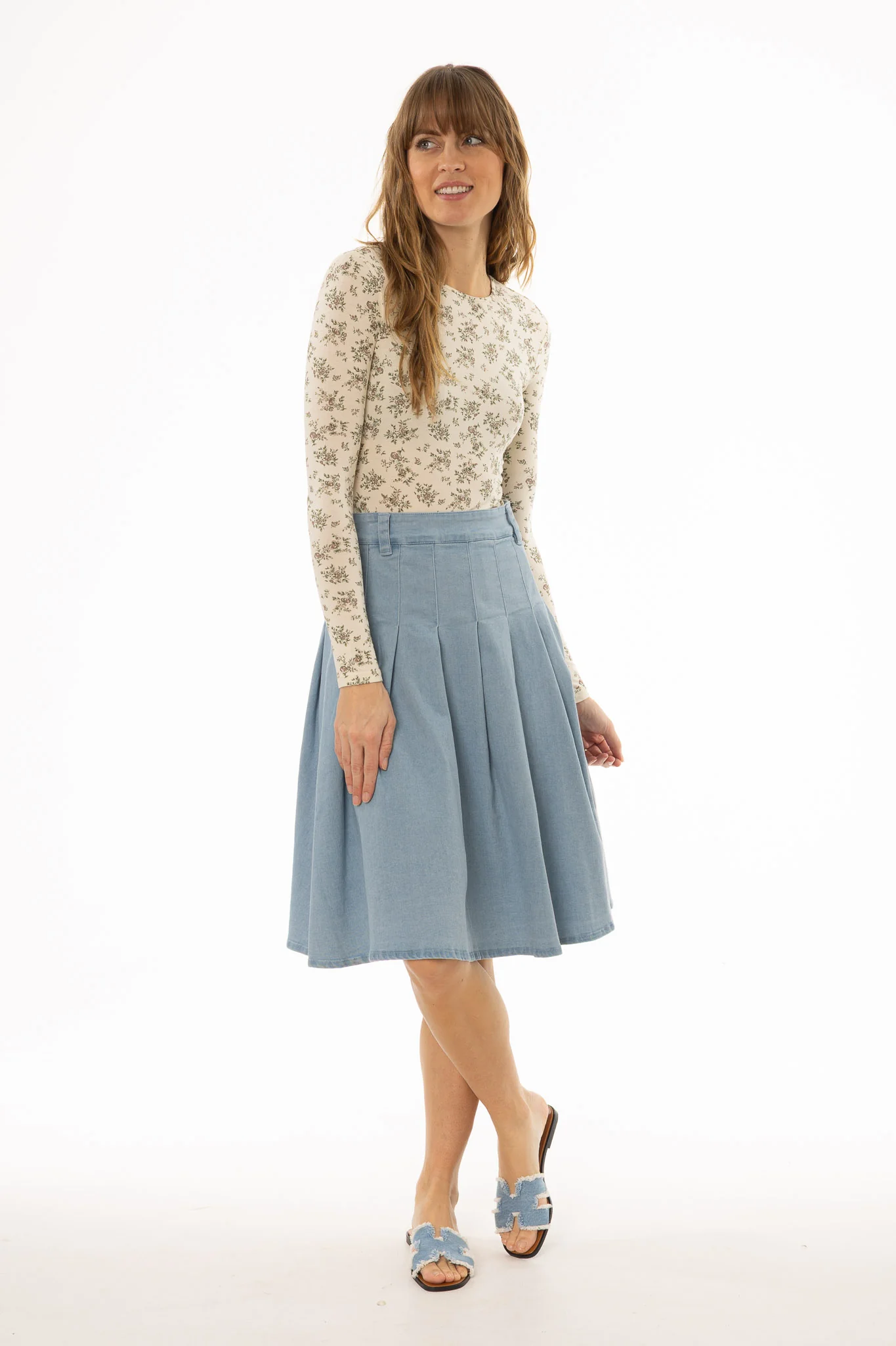 Light Blue Pleated Denim Skirt - Image 5