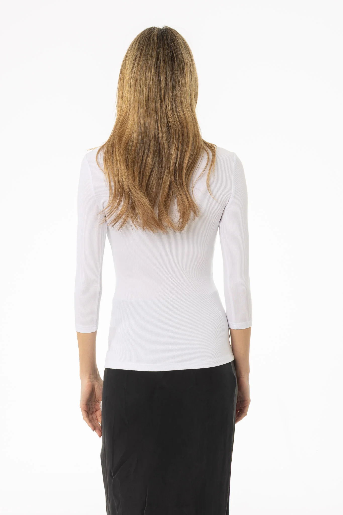 White Ribbed V-Neck 3/4 Sleeve Tee - Image 3